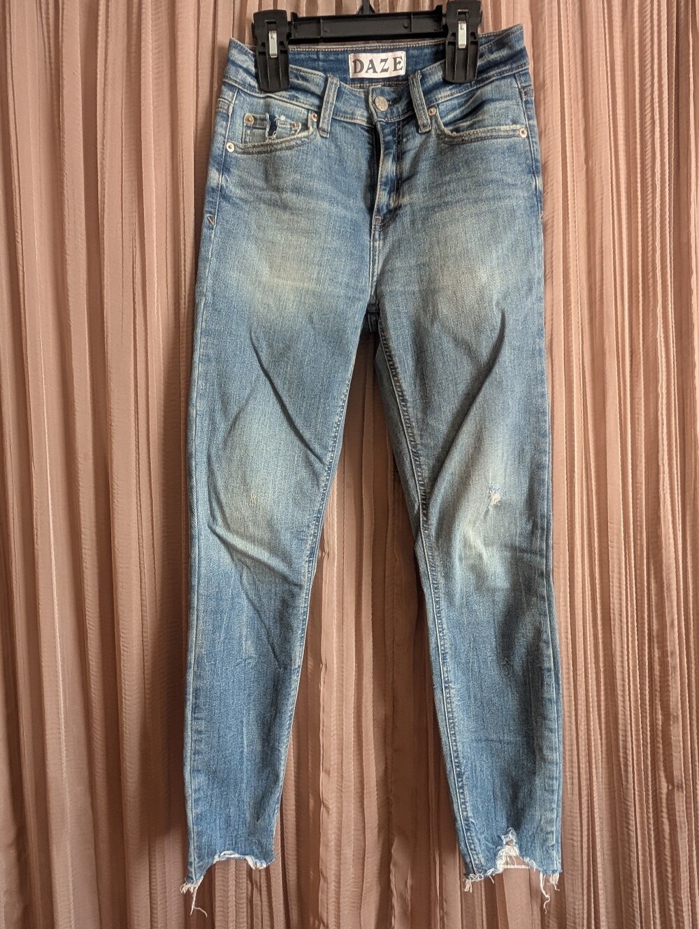 Daze Women's Light Blue Distressed Skinny Jeans